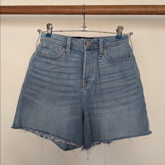 Hollister Jean shorts - Picture 3 of 4